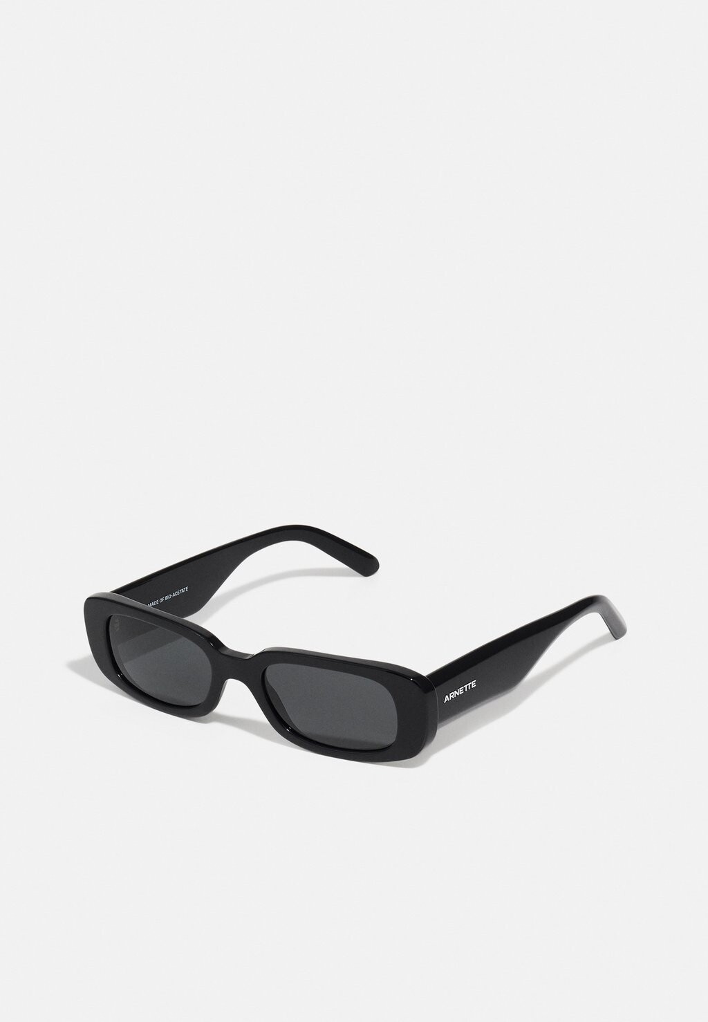 

Солнцезащитные очки Arnette, черный