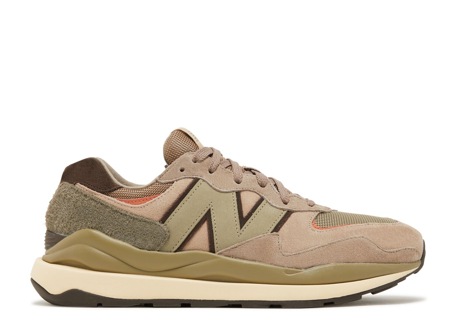 

Кроссовки New Balance 57/40 'Mushroom Sweet Caramel', коричневый