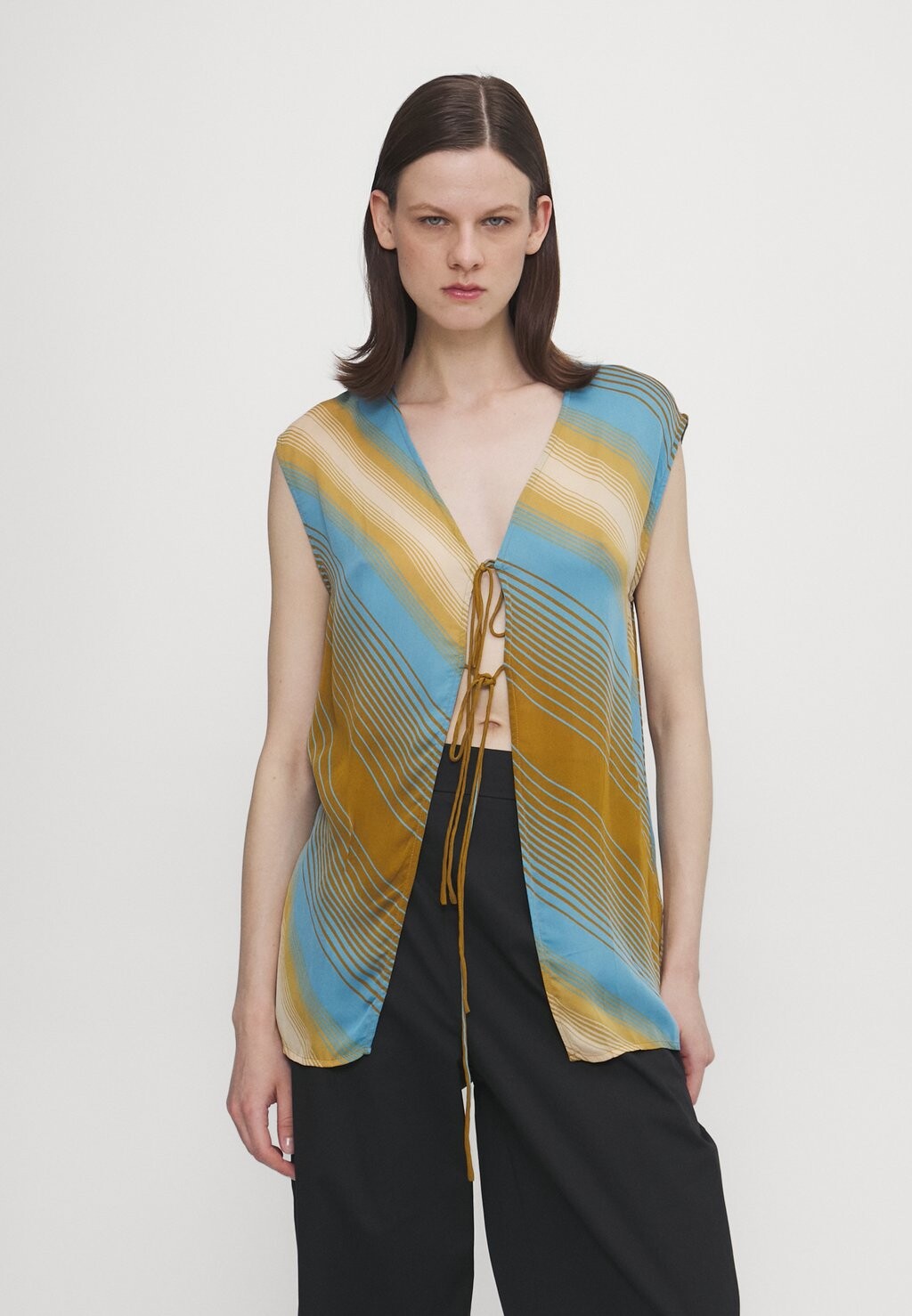 

Топ Ionica Faithfull the brand, червия