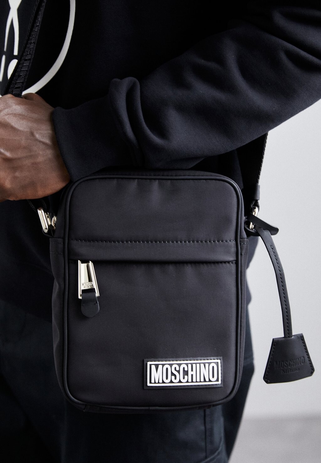 

Сумка на плечо Shoulder Bag Unisex MOSCHINO, черный