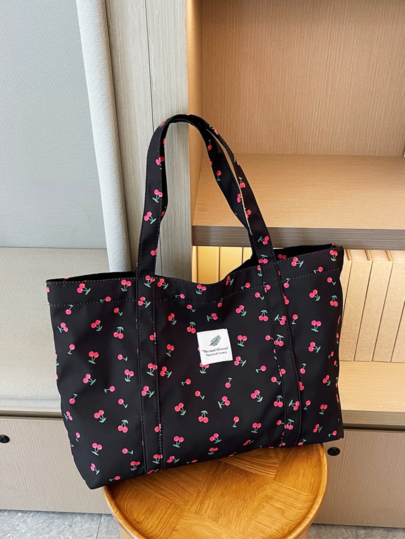 traeger cherry pellets 9kg bag Модная сумка для милой девушки с розовой клубникой и вишней через плечо, черный