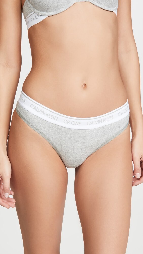 

Стринги Calvin Klein Underwear One Cotton, серый