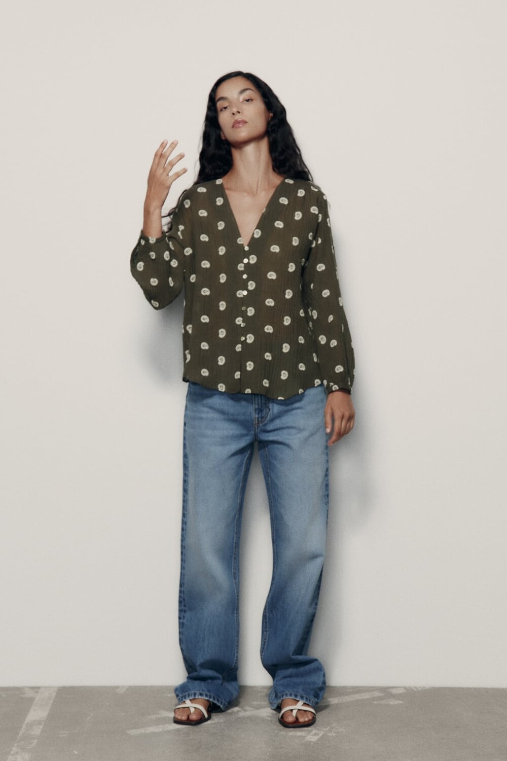 

Топ с вышивкой ZARA, хаки