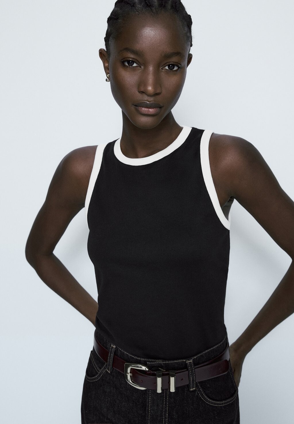 

Топ Massimo Dutti, черный