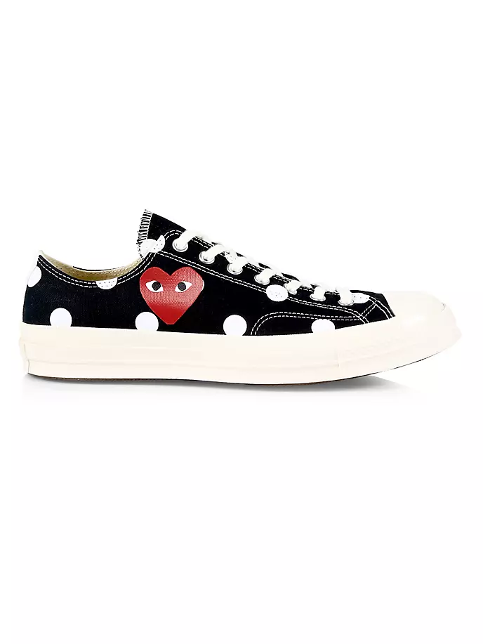 

Низкие кеды унисекс CdG PLAY x Converse Chuck Taylor All Star в горошек Comme Des Garçons Play, черный