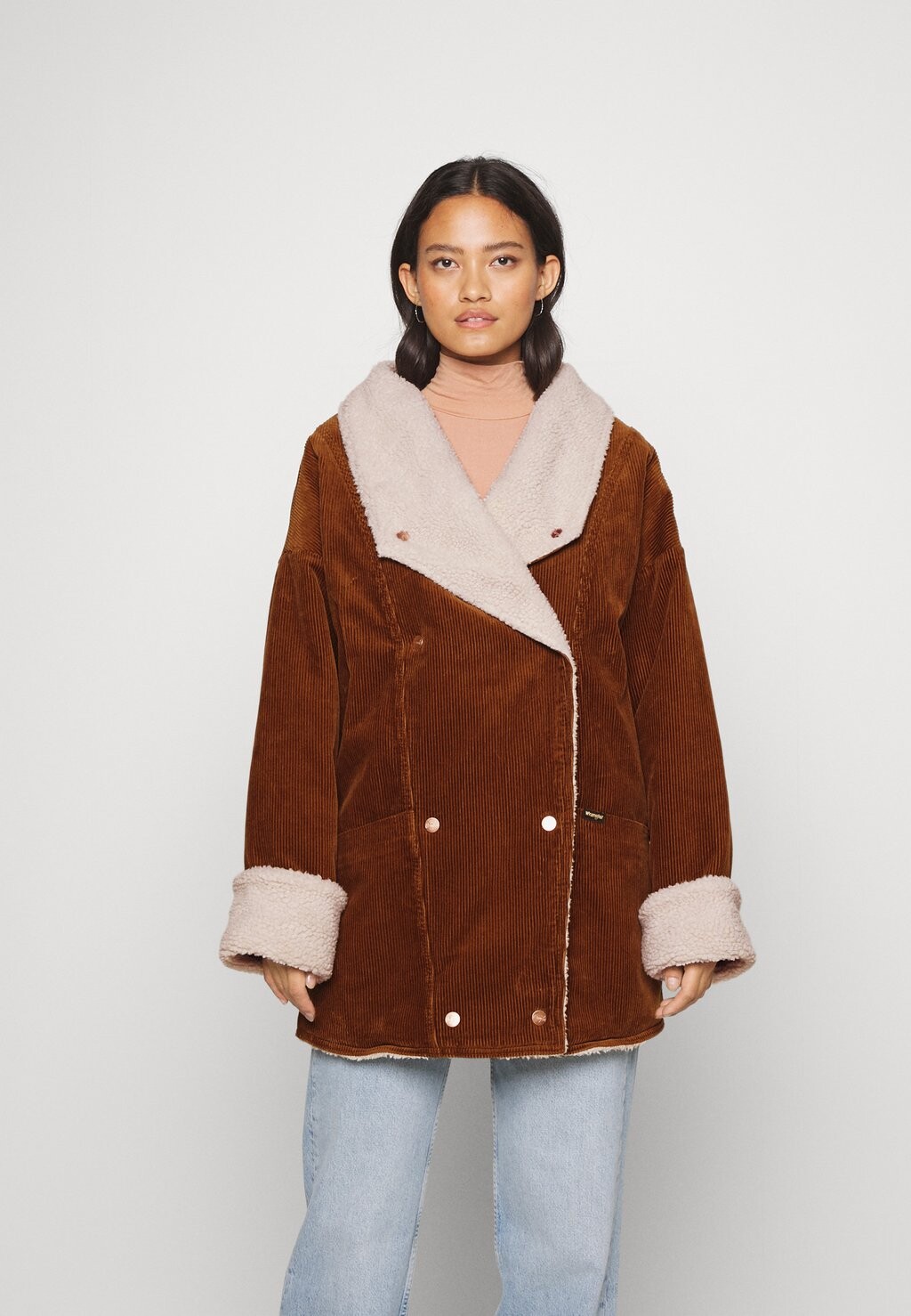 

Зимняя куртка Wrangler