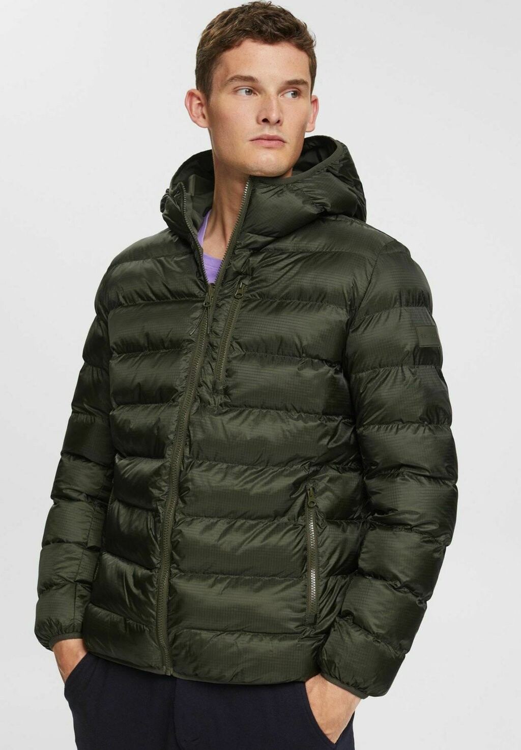 

Зимняя куртка Esprit