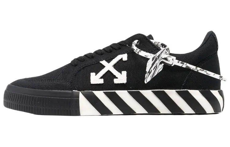 

Мужские кроссовки Off-White, черный/белый