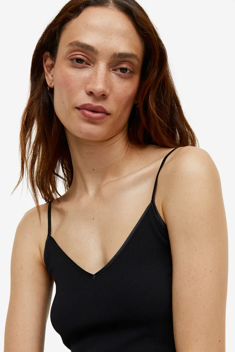 

Пижама с бретелями сверху и коротким низом H&M, черный