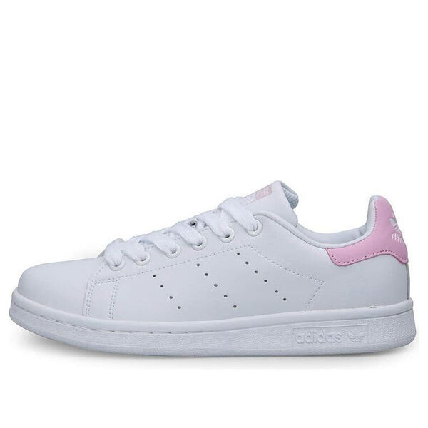 

Кроссовки оригиналы stansmith Adidas, белый