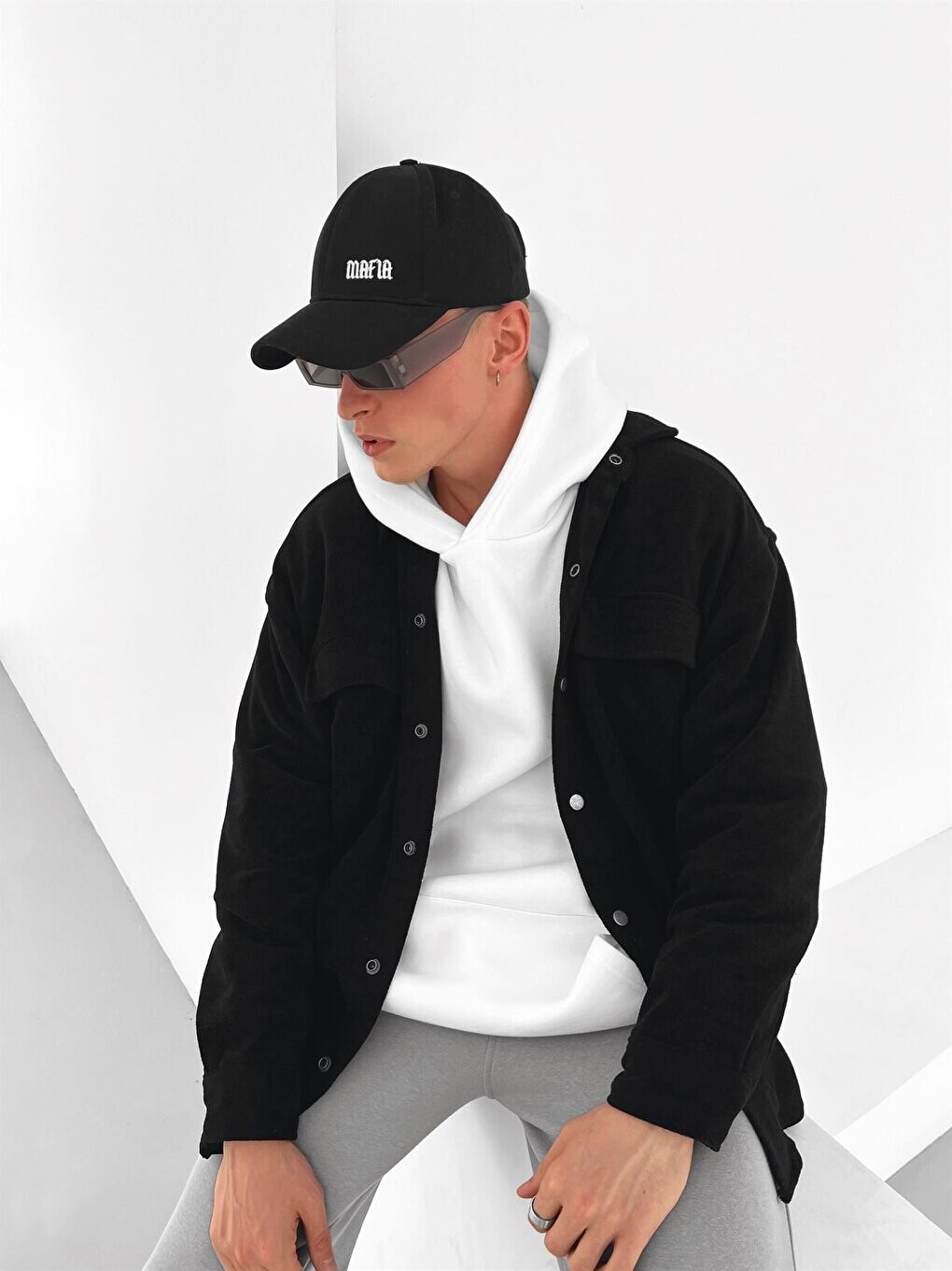 

Куртка Oversize унисекс с передним карманом, черная ablukaonline, Черный