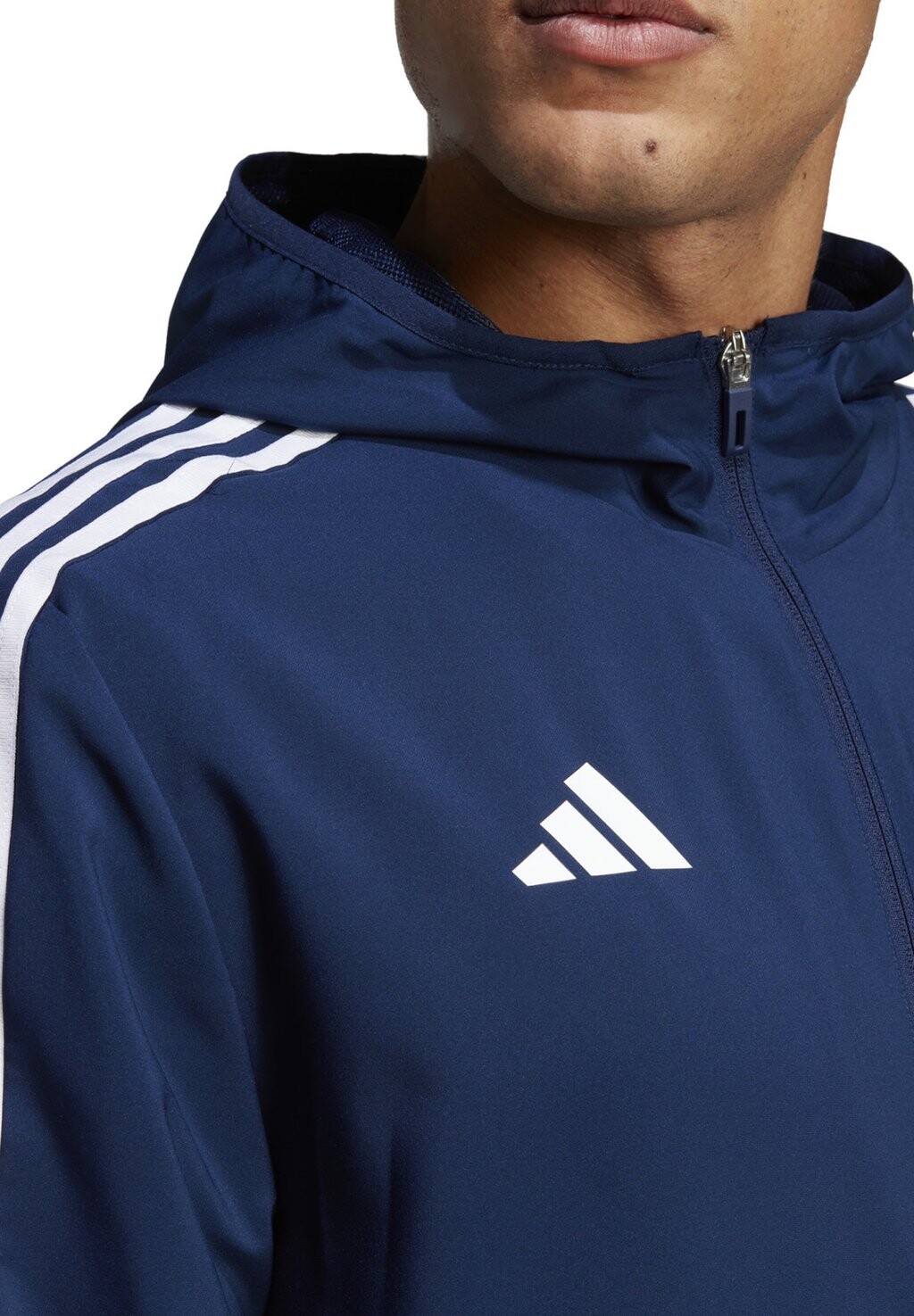 

Спортивный топ Adidas