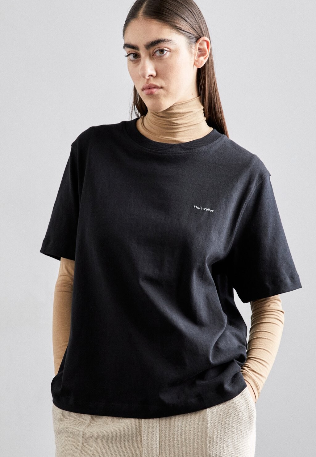 

Базовая футболка Relaxed Tee Holzweiler, черный