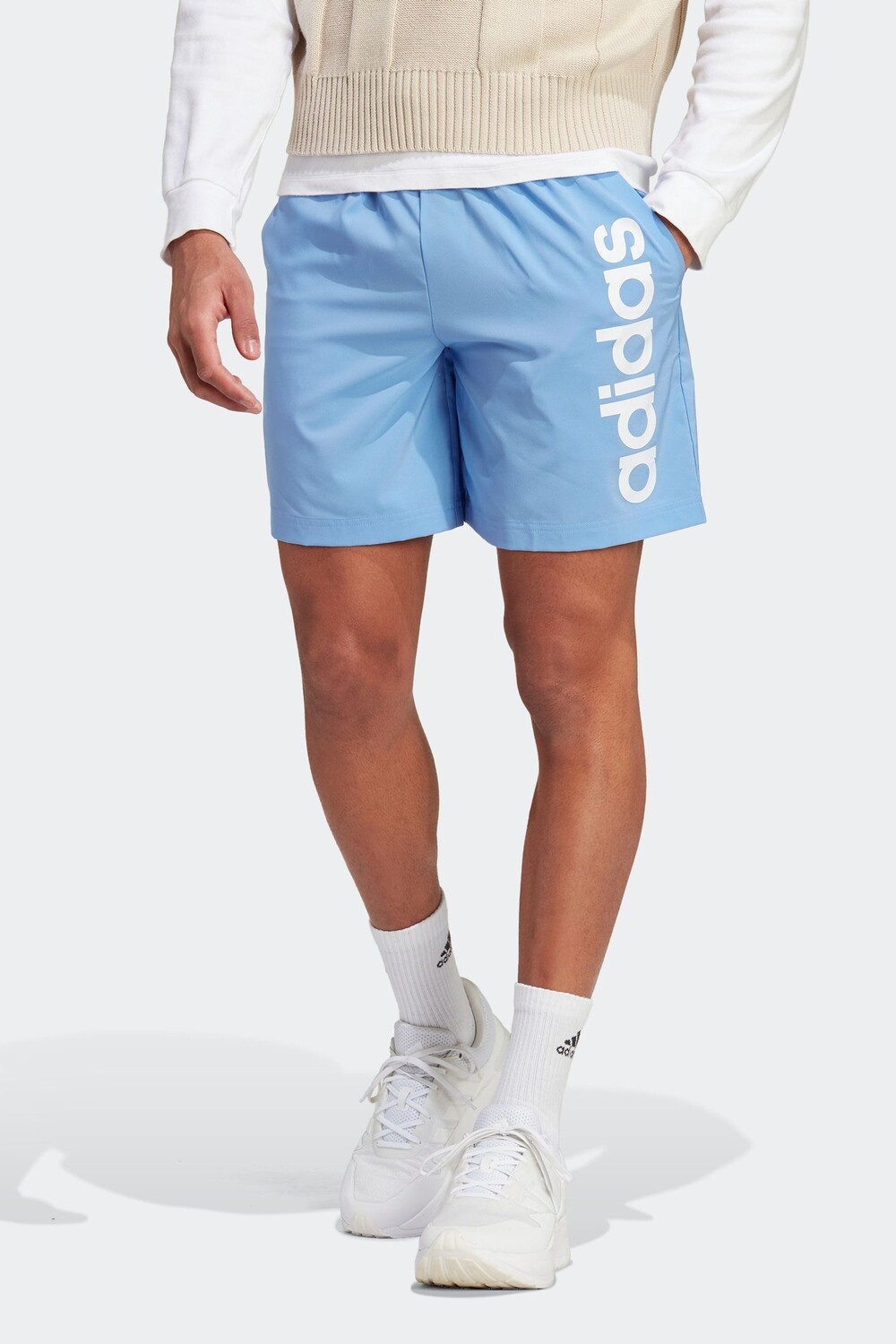 

Шорты Sportswear Essentials Chelsea с логотипом adidas, синий