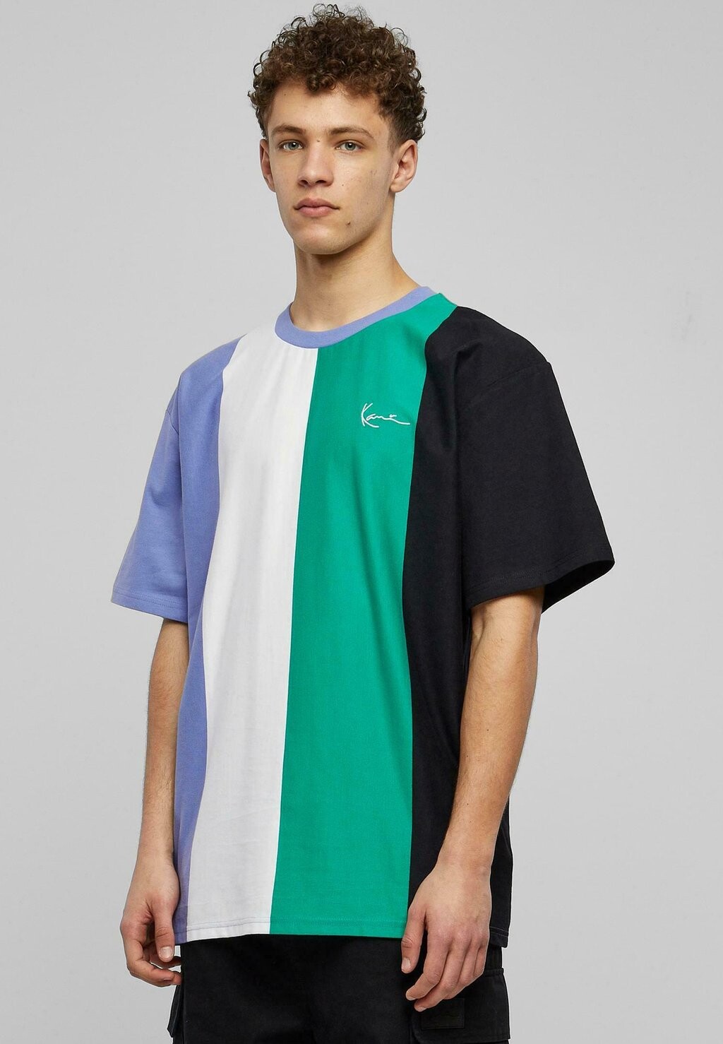 

Футболка с принтом CHEST SIGNATURE OS STRIPED TEE P Karl Kani, фиолетовый черный зеленый