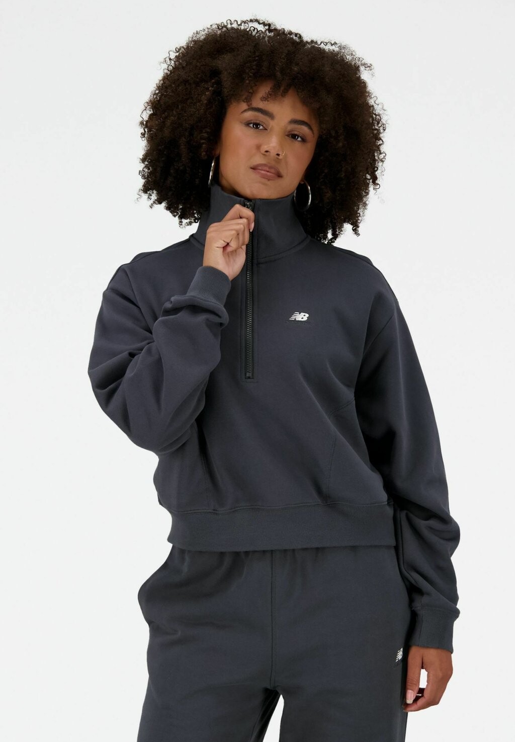 

Толстовка New Balance