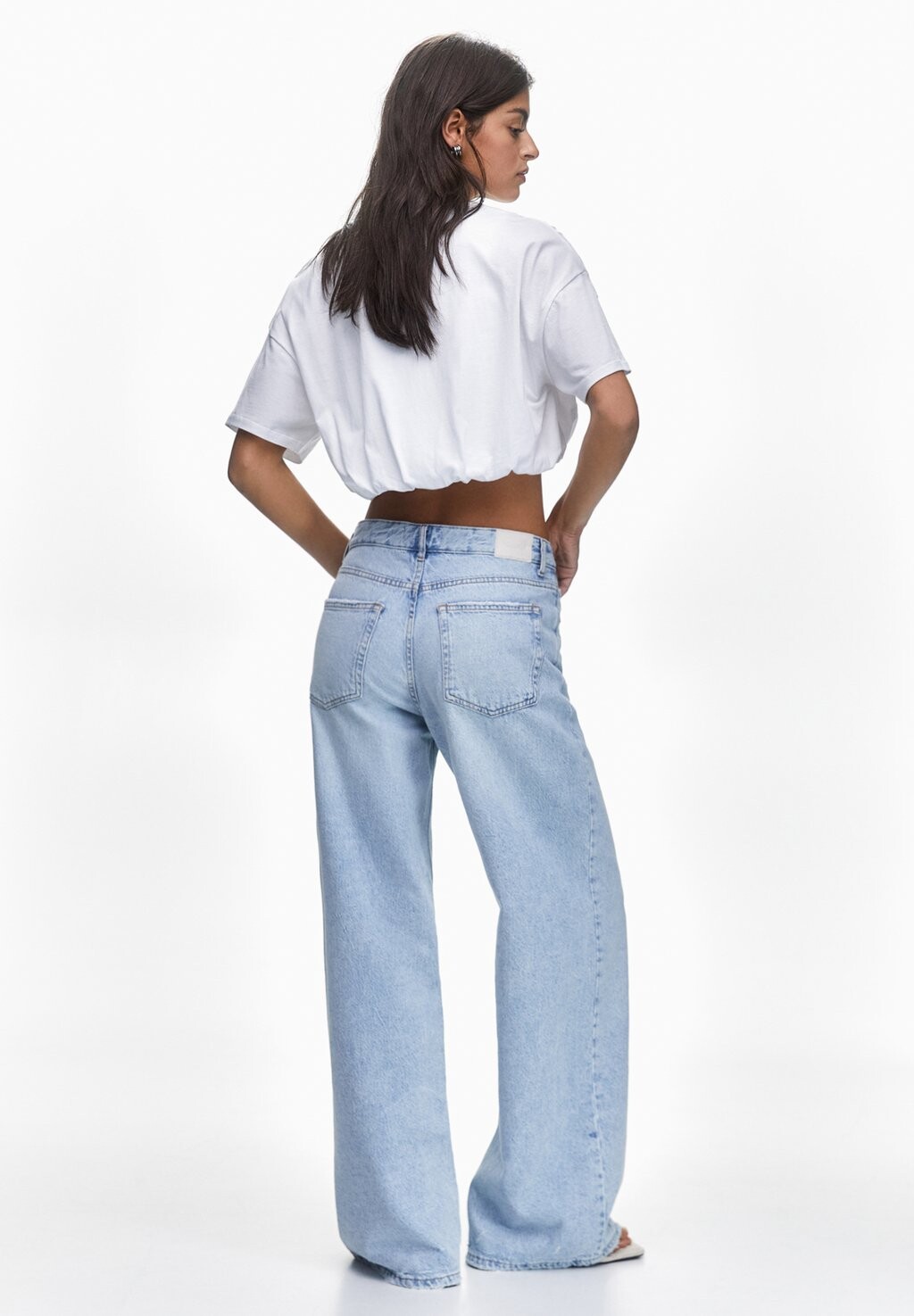 

Базовая футболка SHORT SLEEVE BALLOON PULL&BEAR, белый