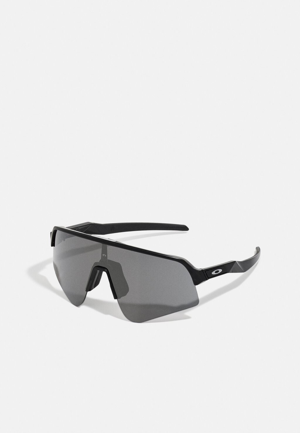 

Спортивные очки Oakley, черный
