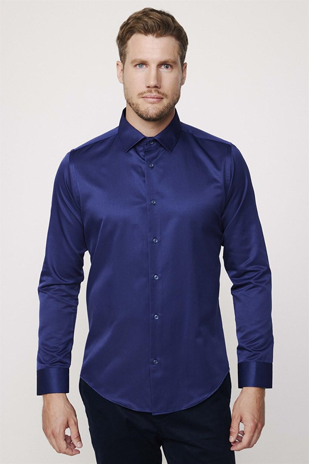 Однотонная мужская рубашка из хлопка Slim Fit TUDORS, темно-синий