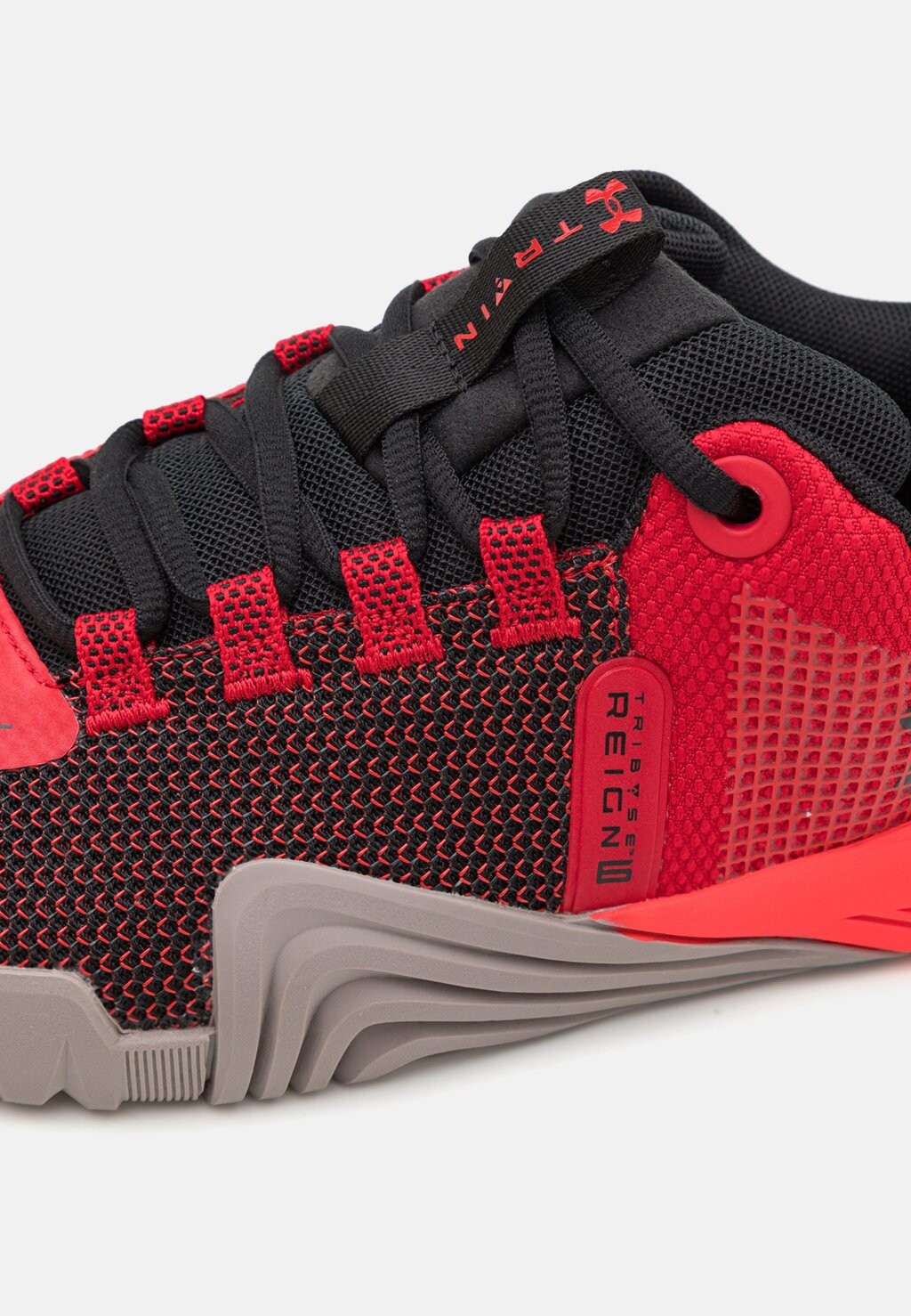 

Кроссовки TRIBASE REIGN 6 Under Armour, красный
