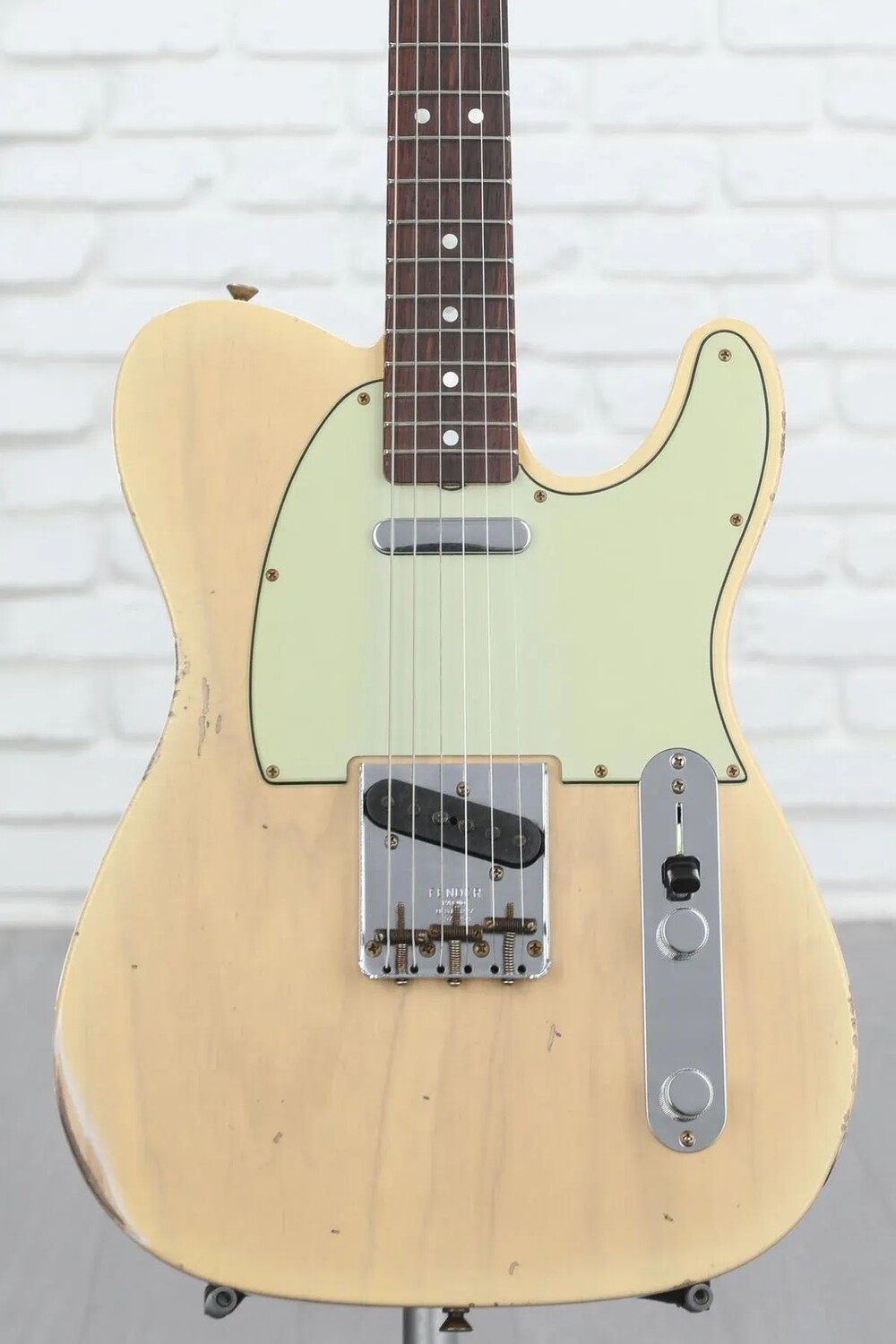 

Новая электрогитара Fender Custom Shop '64 Telecaster Relic — натуральный блондин