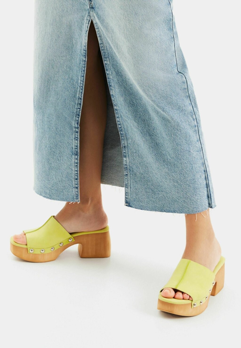 

Сабо Bershka, зеленый