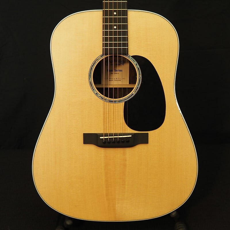 

Акустическая гитара Martin D-13E 2023 - Natural