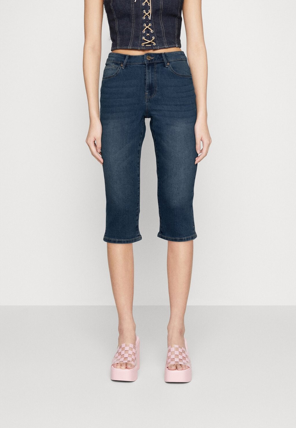 

Джинсовые шорты Vero Moda