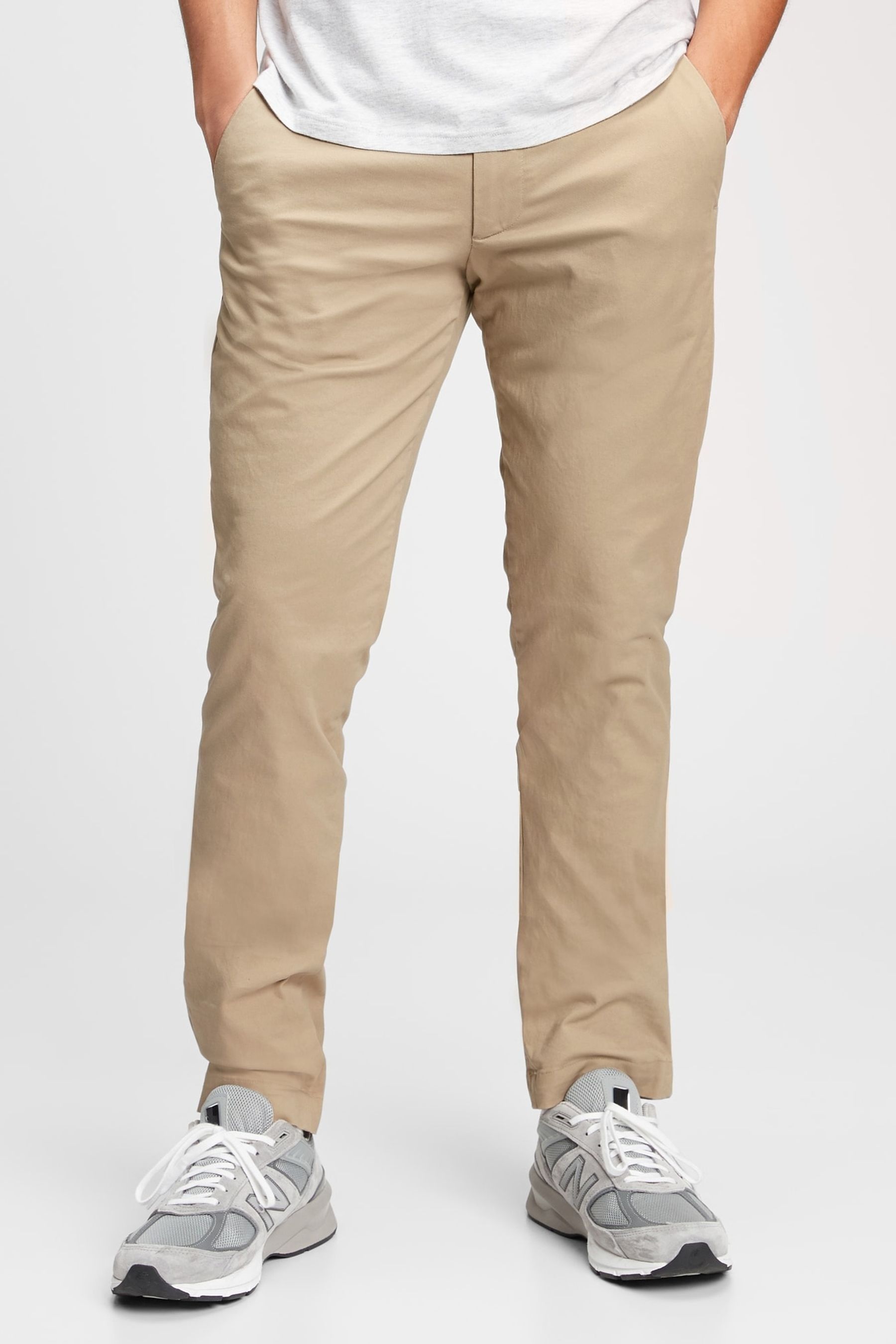 Современные брюки-чиносы приталенного кроя Gap, бежевый современные брюки чиносы прямого кроя gap бежевый