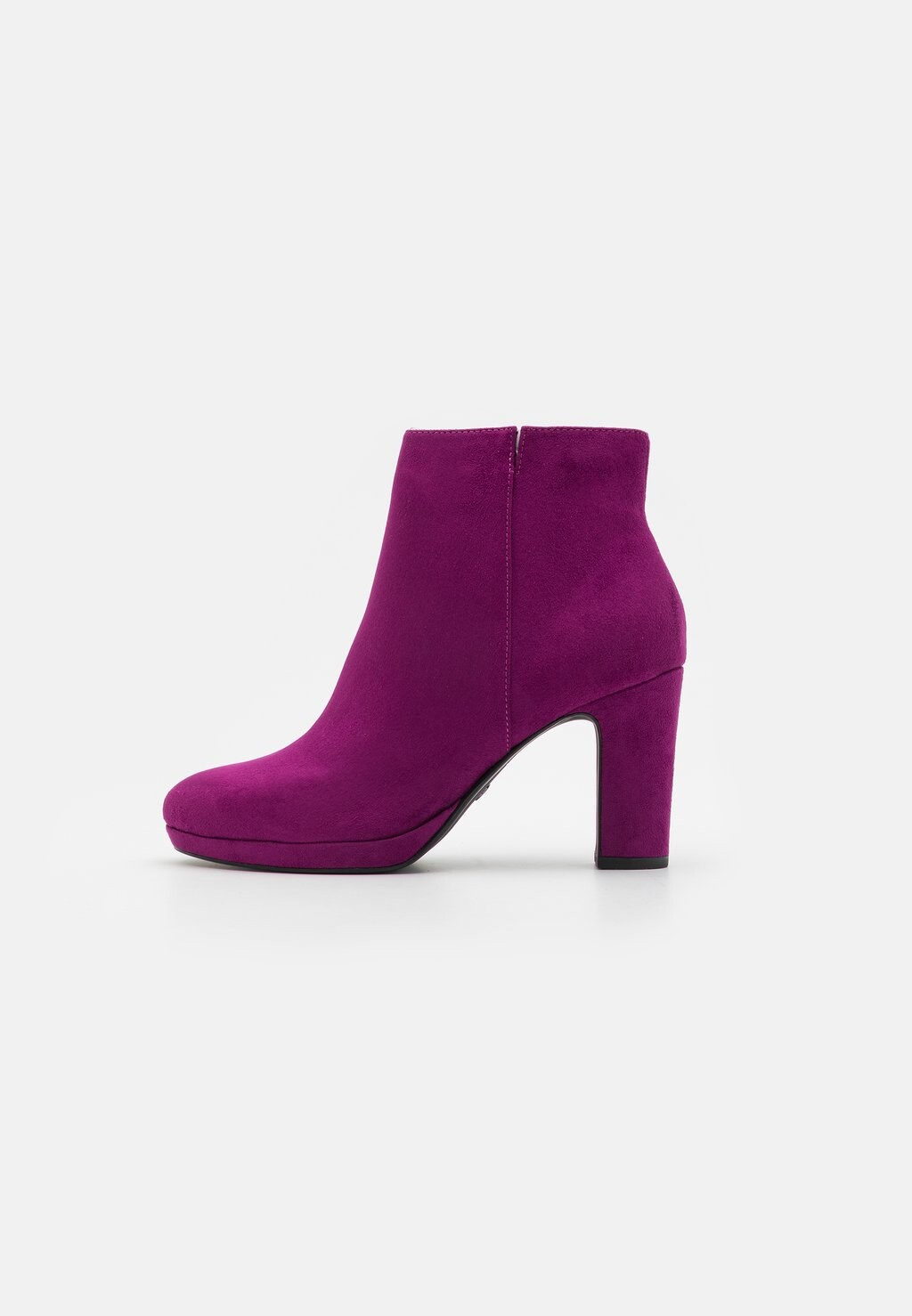 

Ботинки Tamaris, цвет dark pink