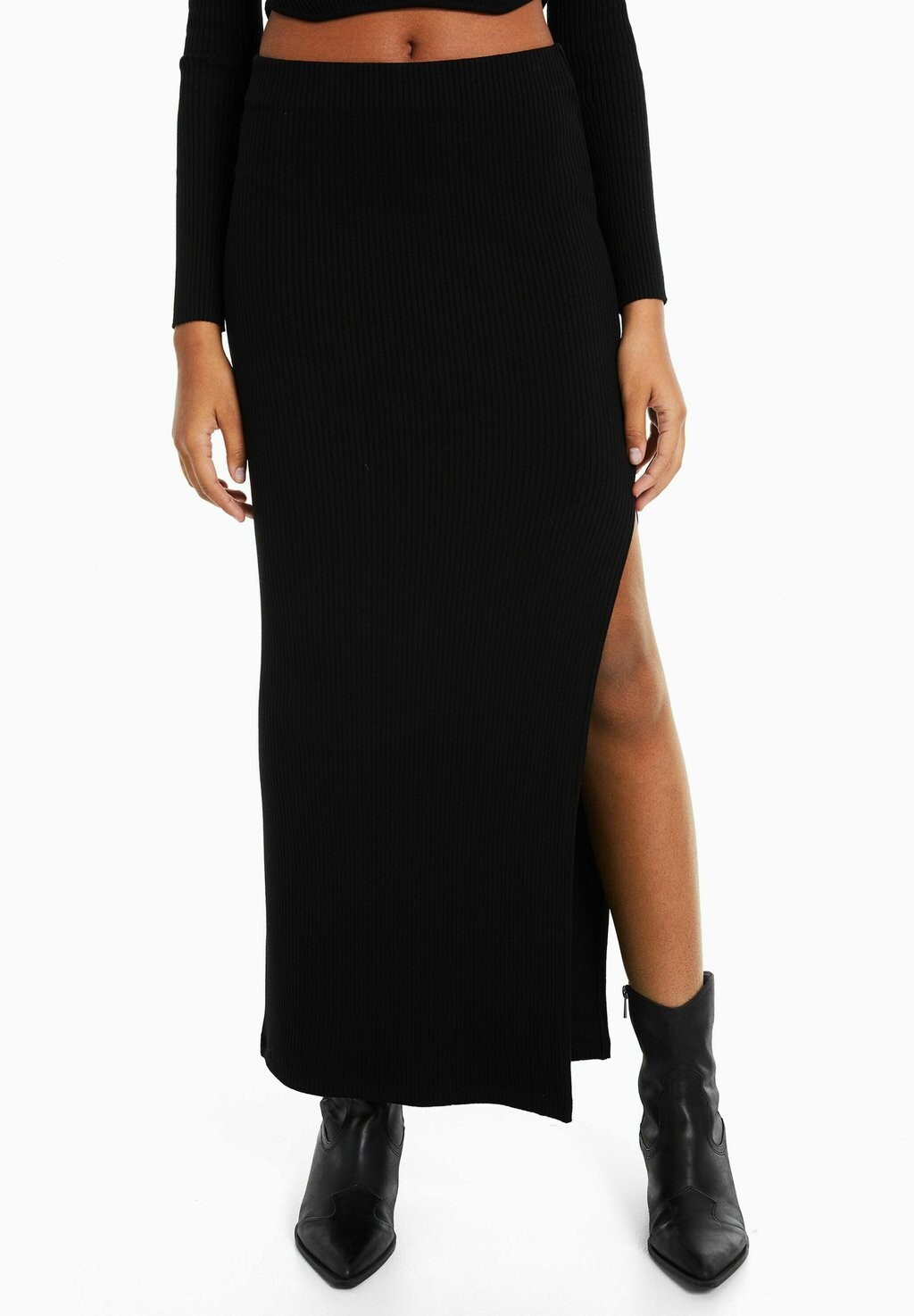 

Длинная юбка Bershka, черный