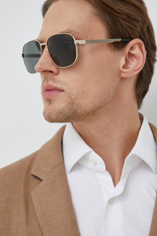 

Солнцезащитные очки Gucci, черный
