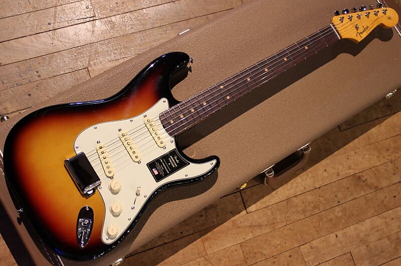 

Электрогитара Fender American Vintage II 1961 Stratocaster 3-Color Sunburst