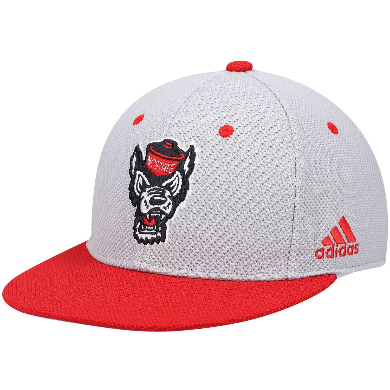 цена Мужская бейсбольная кепка adidas Grey/Red NC State Wolfpack On-Field