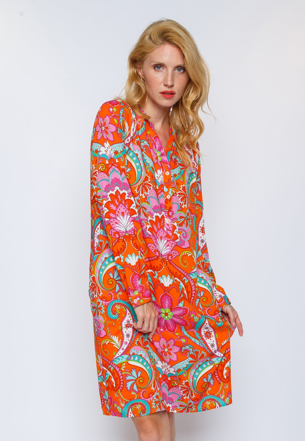 Повседневное платье Emily van den Bergh, цвет multi paisley