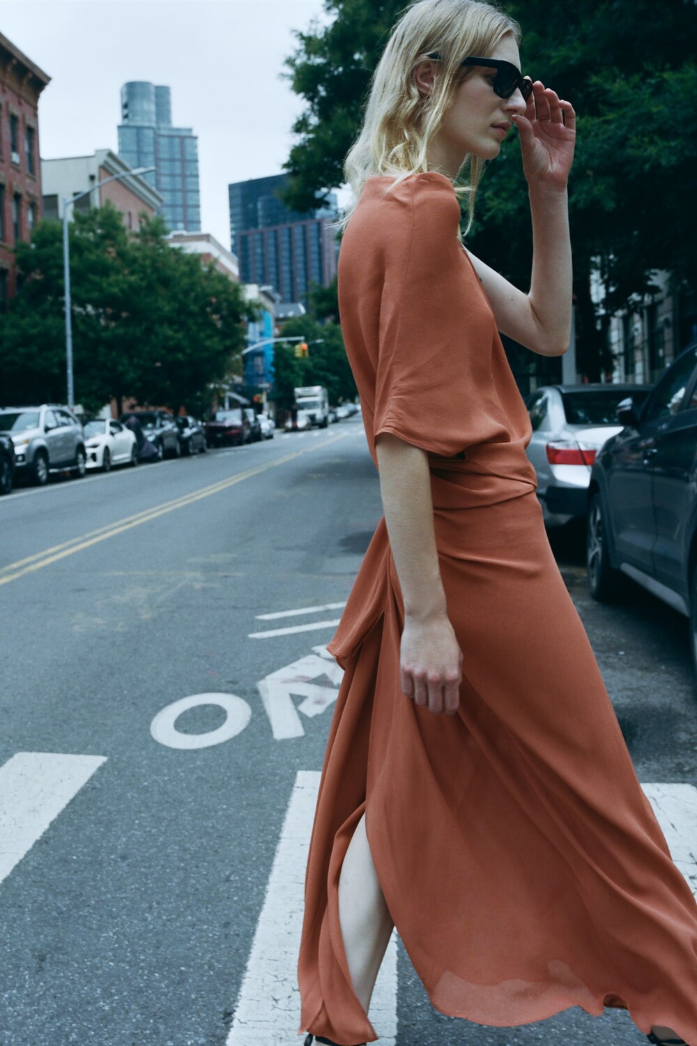 

Асимметричное платье, ограниченная серия Zara, средне-розовый