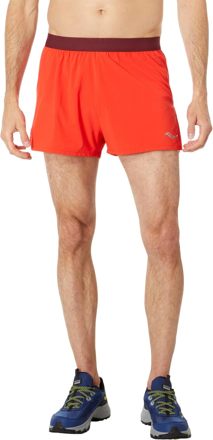 

Шорты Outpace с разрезом 2,5 дюйма Saucony, цвет Infrared
