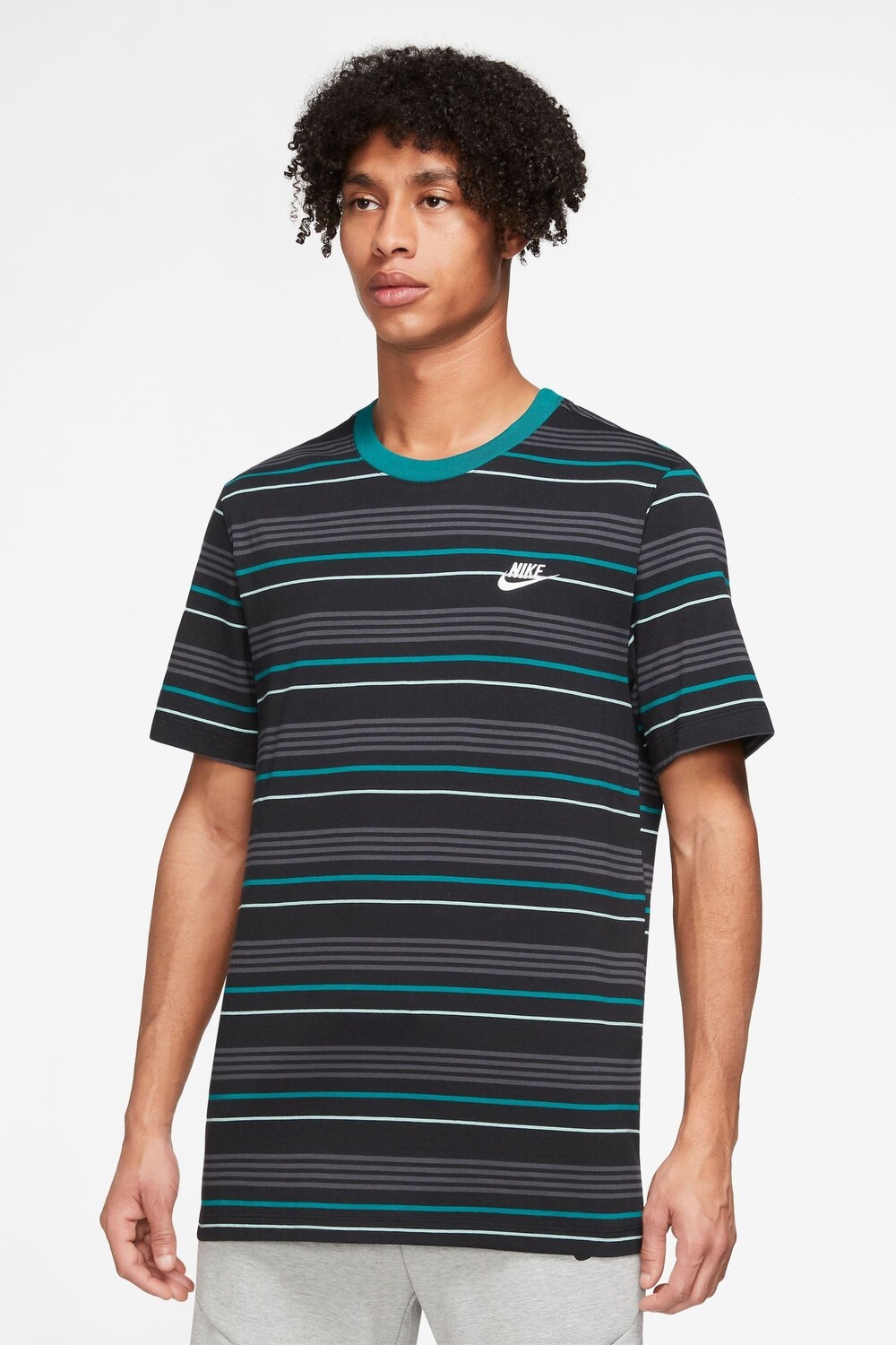 

Футболка Sportswear Club Nike, черный
