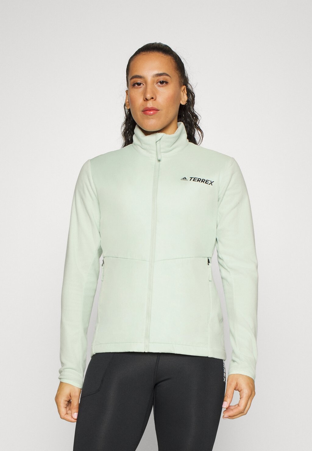 

Флисовая куртка Adidas, зеленый