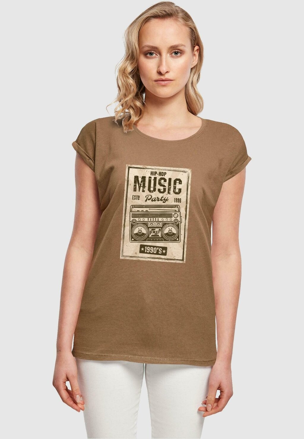 

Футболка с принтом Retro Boom Extended Shoulder Mister Tee, цвет olive