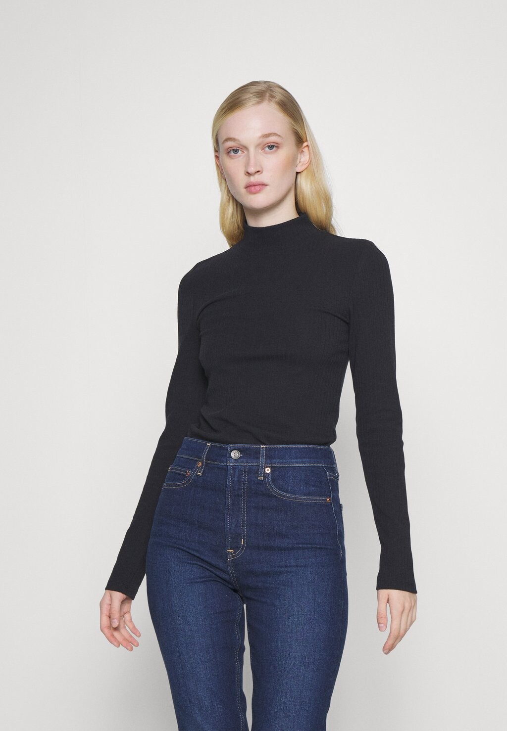 

Свитер MOD CROP GAP, черный
