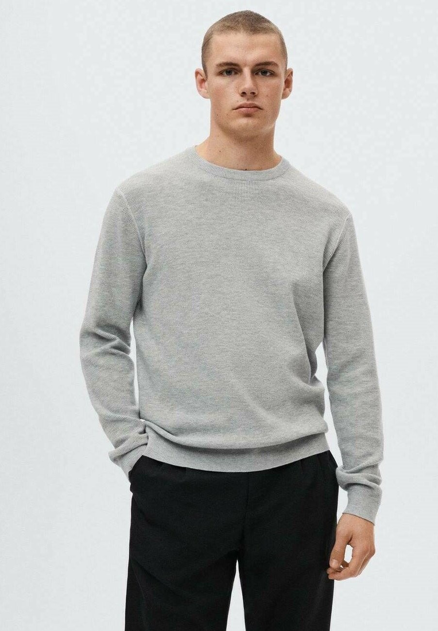 

Свитер Mango