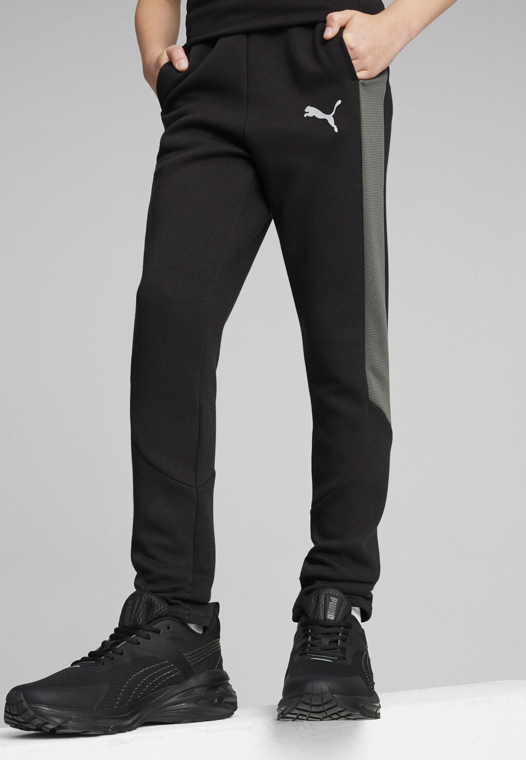 

Брюки для бега EVOSTRIPE Puma, цвет black