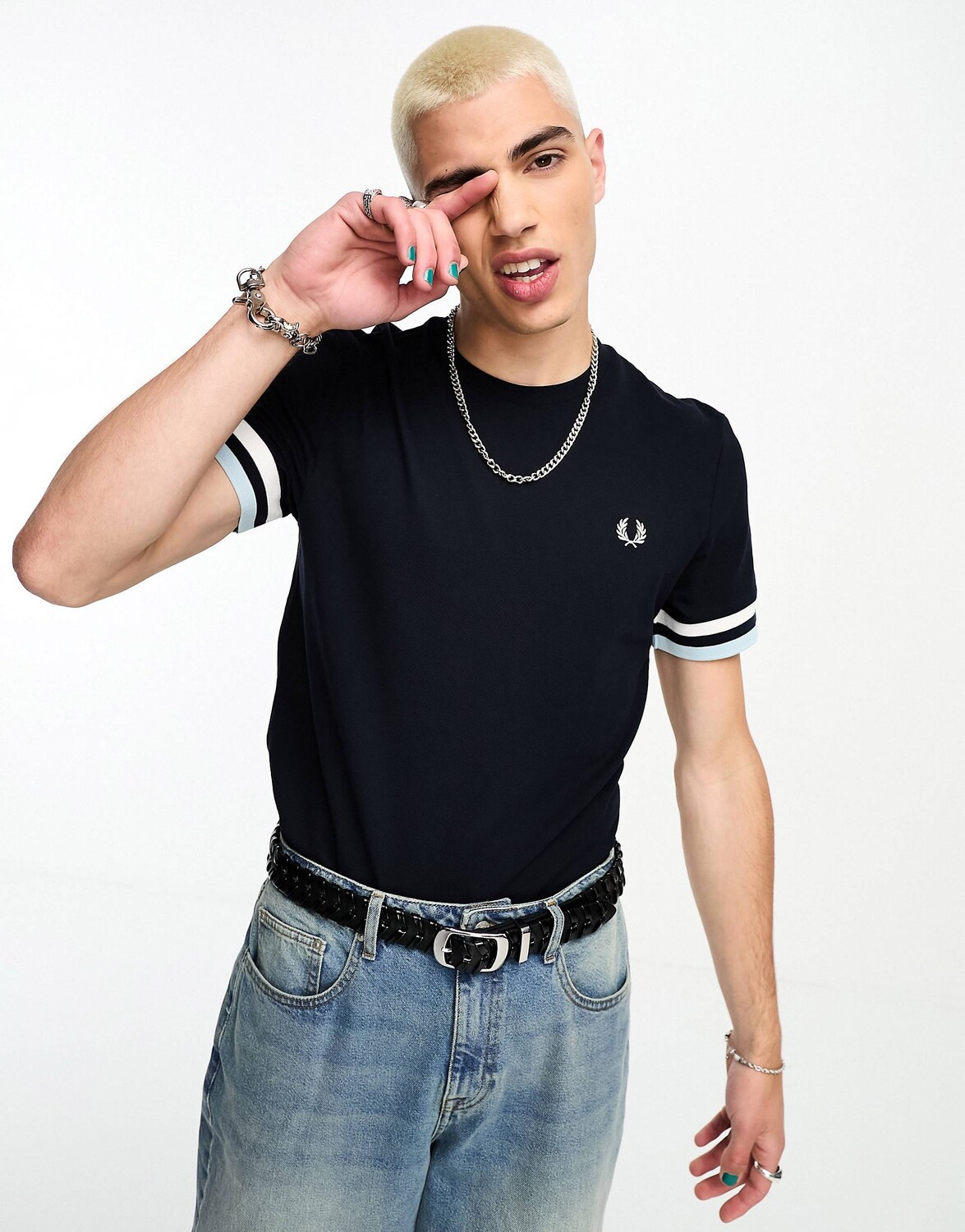 

Темно-синяя футболка из пике с эффектным принтом Fred Perry
