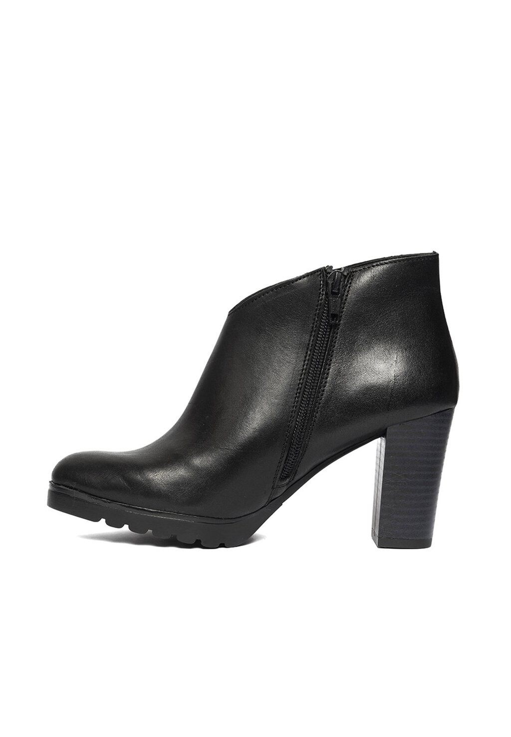 

Ботильоны на высоком каблуке BDA, черный