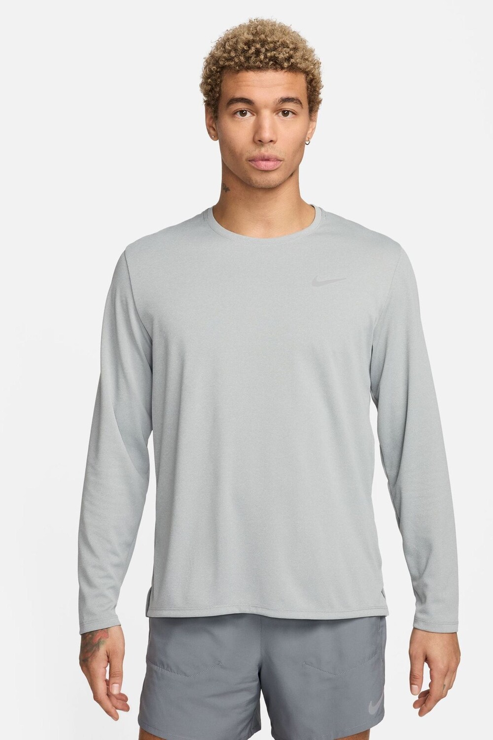 

Футболка для бега Dri Fit UV Miler с длинными рукавами Nike, серый