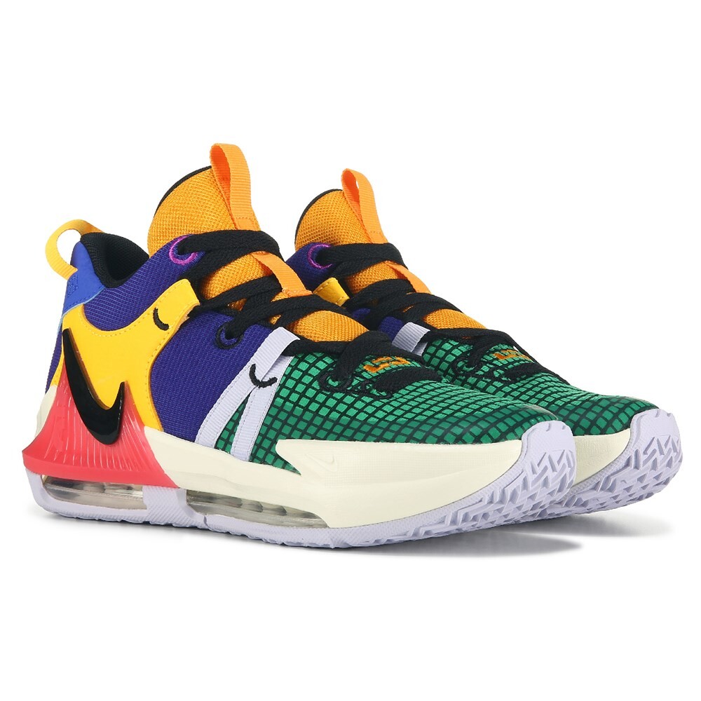 

Детские баскетбольные кроссовки Lebron Witness VII Big Kid Nike, фиолетовый