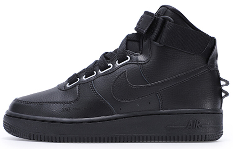

Удобные кроссовки Nike Wmns Air Force 1 Triple Black
