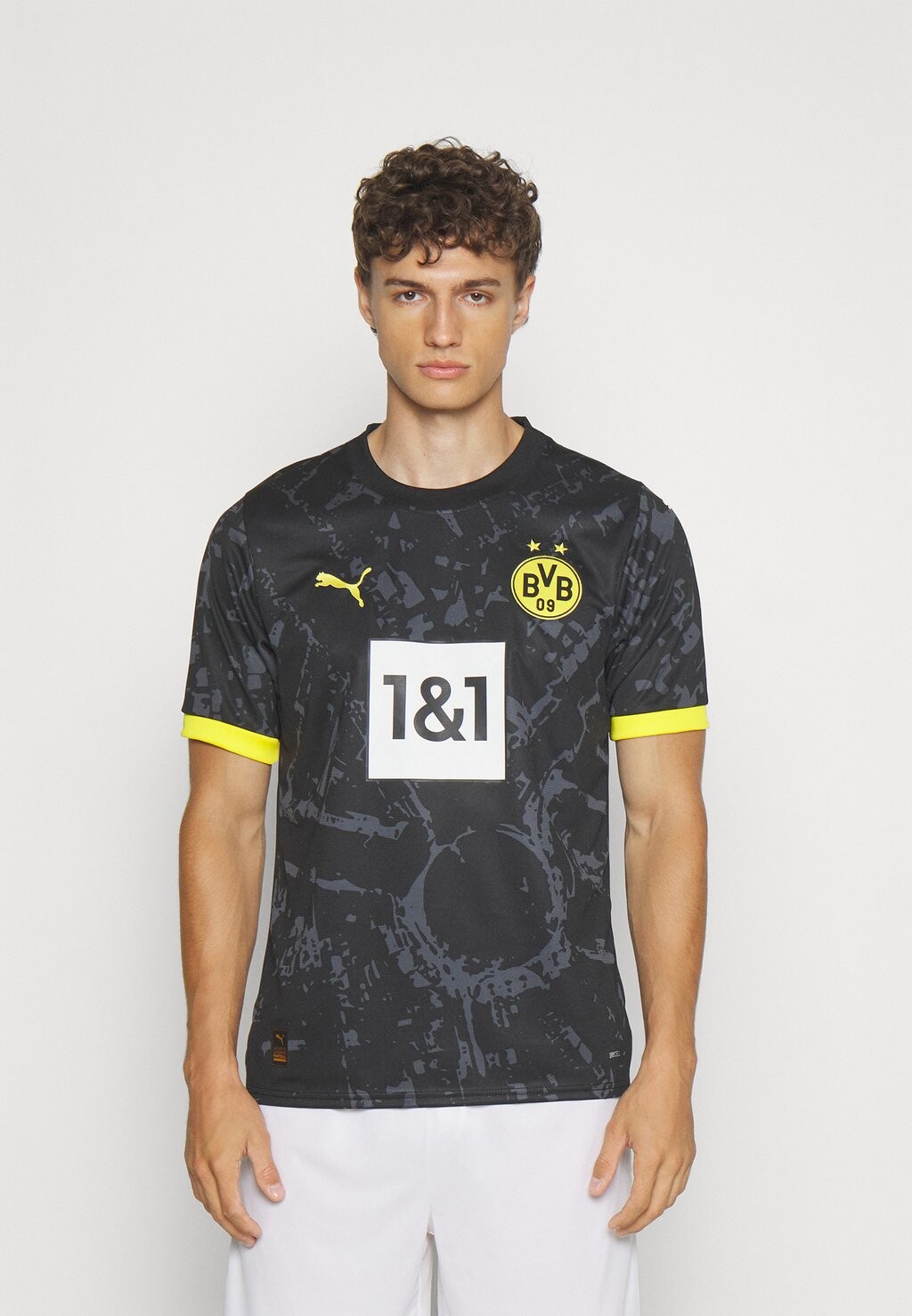 

Team Borussia Dortmund Outay Replica Puma, цвет black/cyber yellow