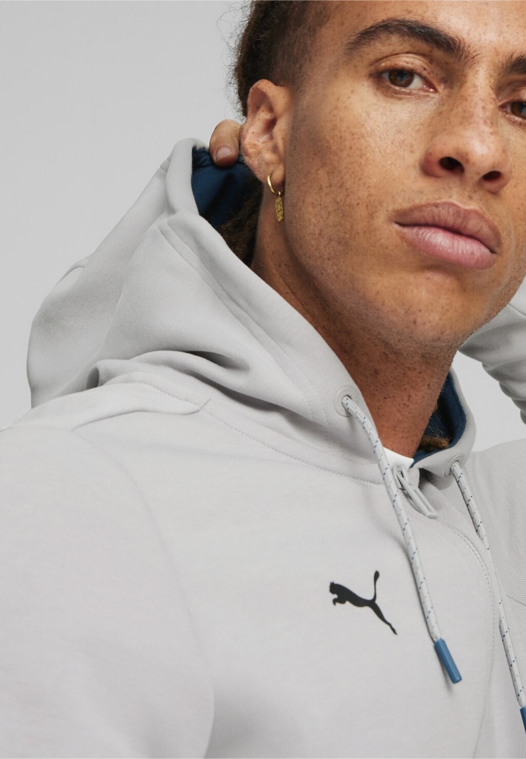 

Толстовка AMG PETRONAS MOTORSPORT HOODED Puma, цвет team silver